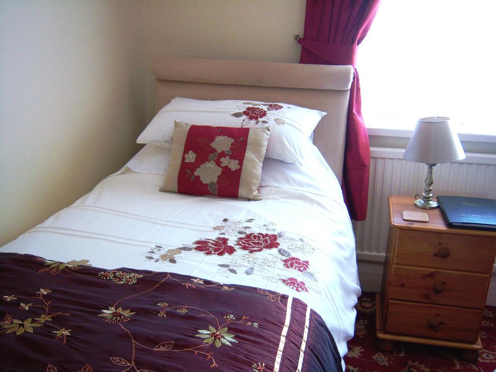 The Hillcrest Hotel Scarborough Room photo
